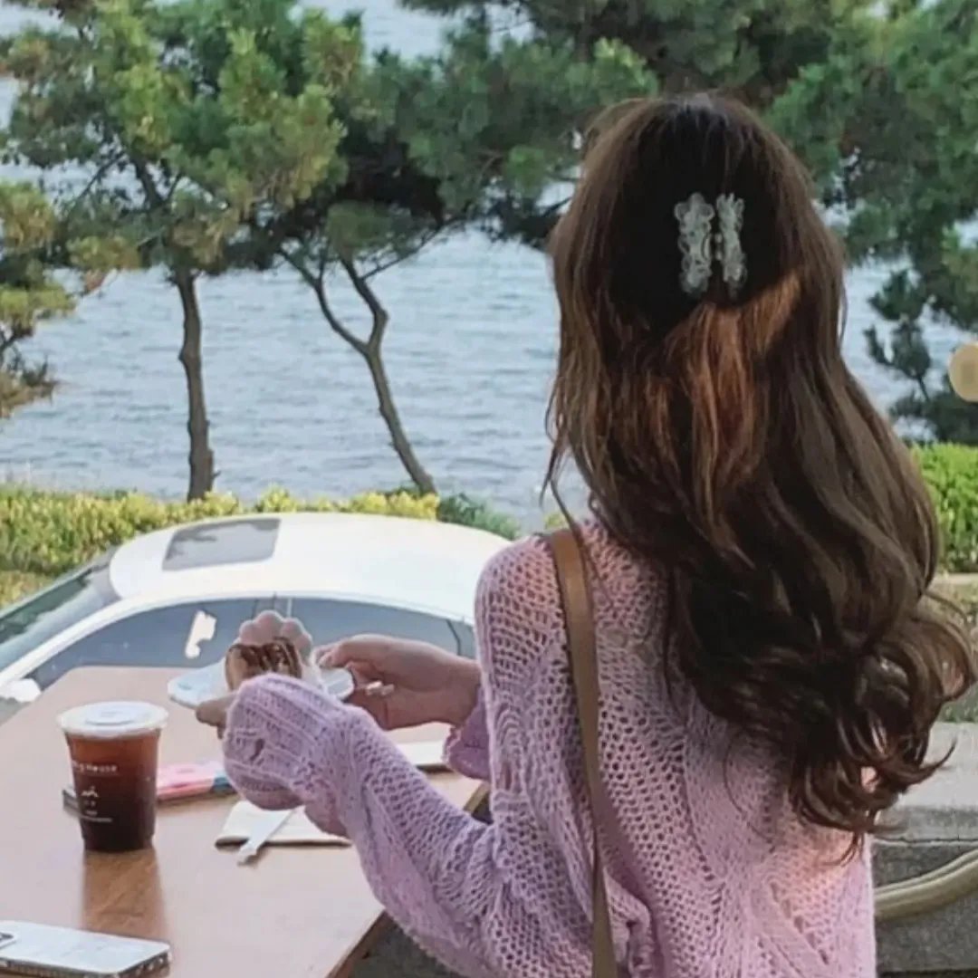 滑板女孩
